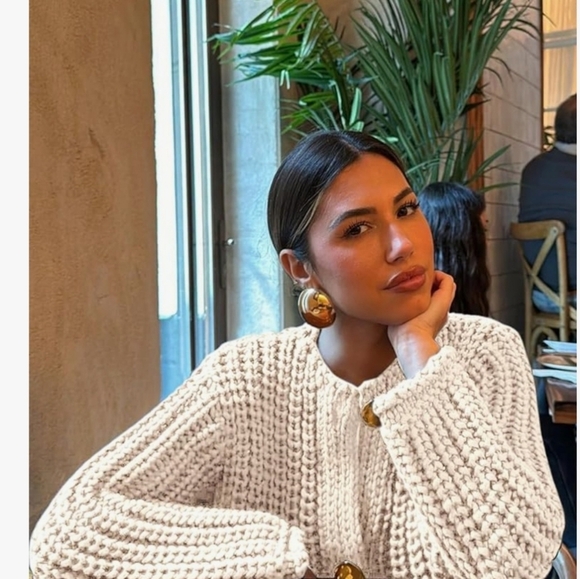 None Sweaters - Cozy Cream  Cropped Cardigan Knit Sweater